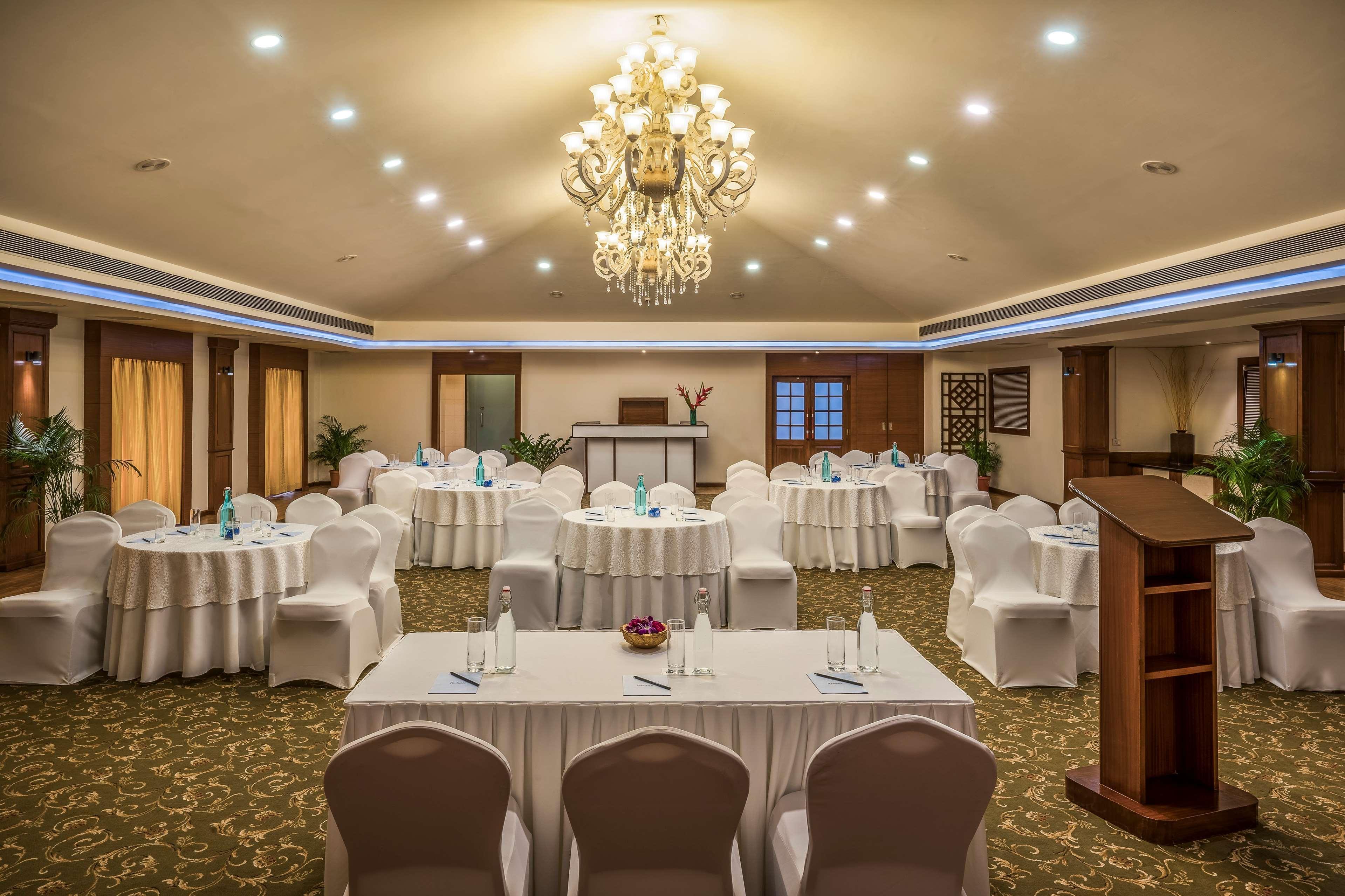 Radisson Goa Кандолім Екстер'єр фото