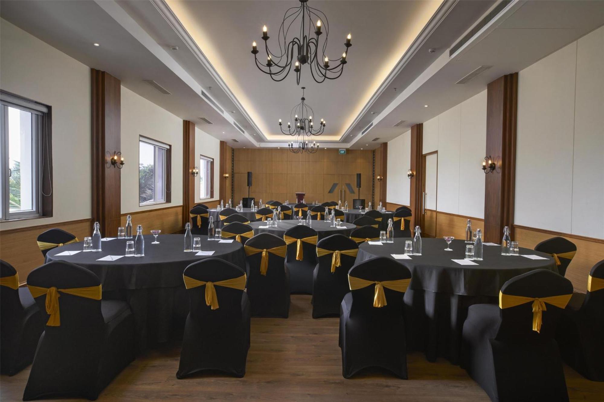 Radisson Goa Кандолім Екстер'єр фото